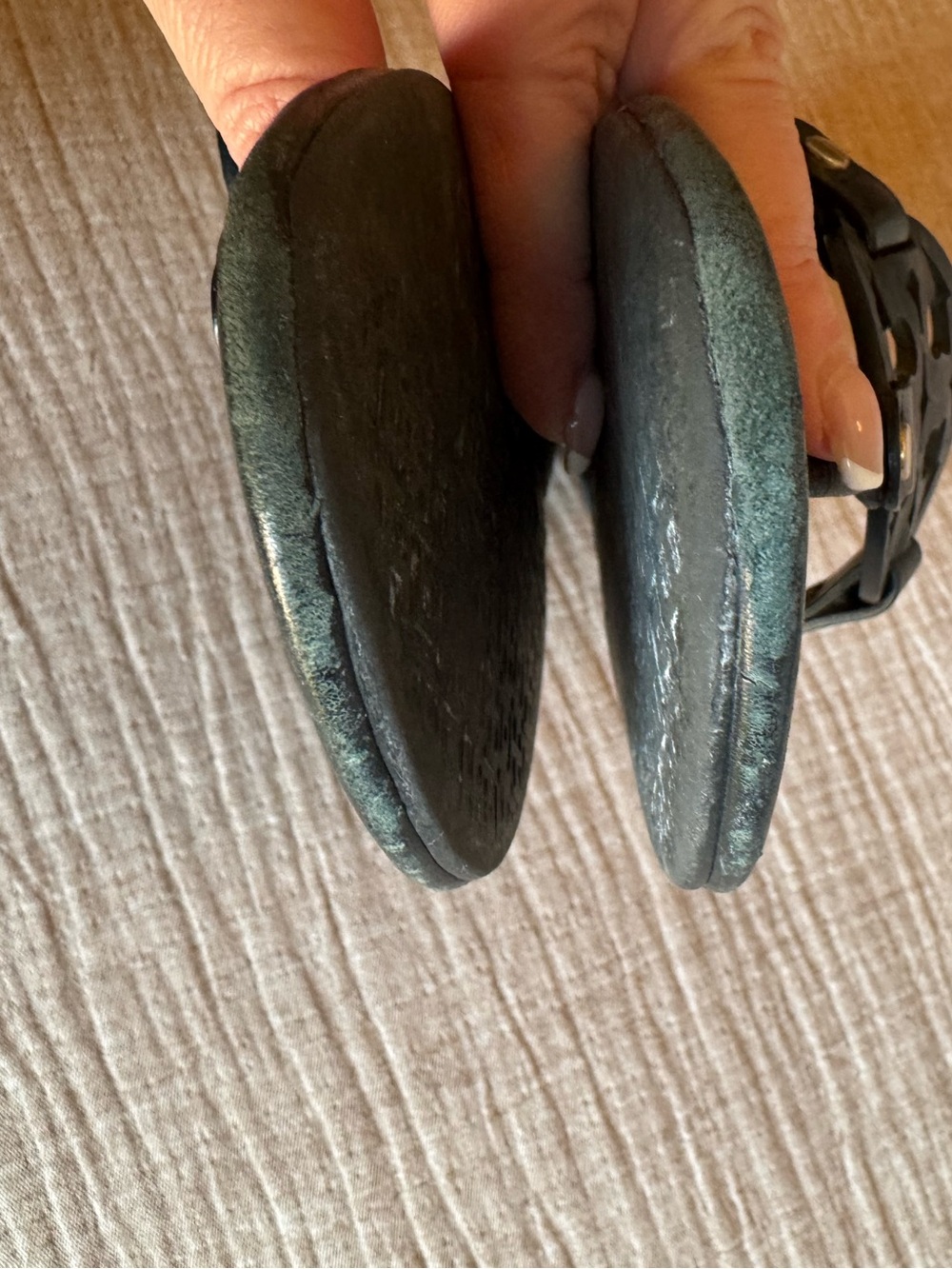 Tory Birch Iconic Miller Black Leather Women's Logo-Style Thong Sandals - Picture 2 of 4
